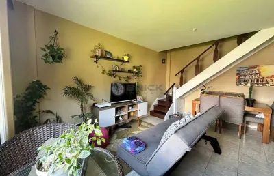 Apartamento duplex à venda com 2 quartos, 70 m² em agriões - teresópolis/rj.