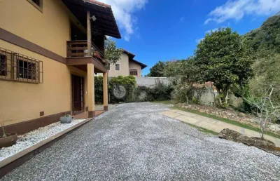 Casa independente para venda com 3 quartos sendo 2 suítes no panorama, teresópolis/rj.