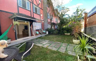 Casa com 4 quartos, sendo 2 suítes, 1 master, 200 m² no alto - teresópolis/rj.