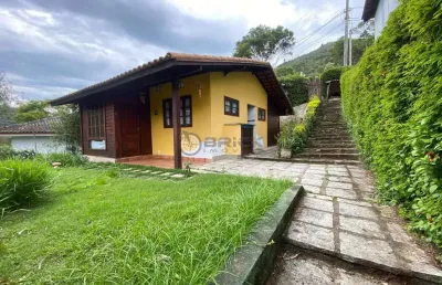 Casa com 2 quartos sendo 1 suíte, 80 m² em albuquerque - teresópolis/rj