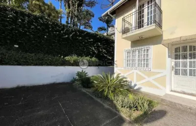 Casa em condomínio para venda com 2 quartos no caxangá, teresópolis/rj.