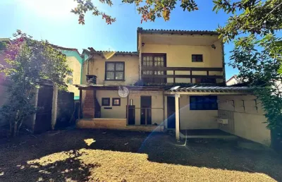 Casa para venda com 4 quartos sendo 1 suíte, 82 m² em iucas - teresópolis/rj.