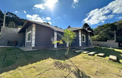 Casa à venda com 3 quartos sendo 1 suíte, 128 m² em albuquerque - teresópolis/rj.