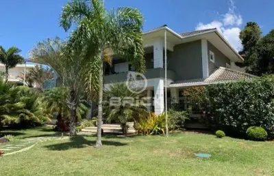 Casa em condomínio com 5 suítes, 537 m² na várzea - teresópolis/rj.