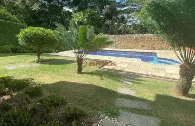 Casa independente com 5 quartos sendo 4 suíte na iúcas - teresópolis/rj.