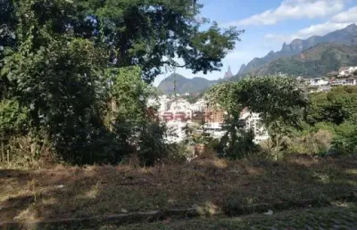 Terreno com 475 m² no jardim europa - teresópolis/rj.