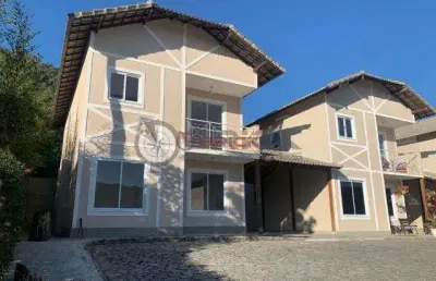 Casa com 4 quartos sendo 1 suíte em condomínio em vargem grande - teresópolis/rj.