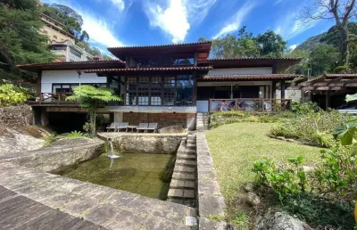 Casa independente com 3 quartos no parque do ingá - teresópolis/rj
