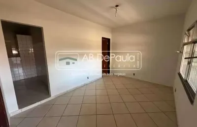 Apartamento com 2 quartos para alugar na travessa piraquara, realengo, rio de janeiro, 45 m2 por r$ 1.300