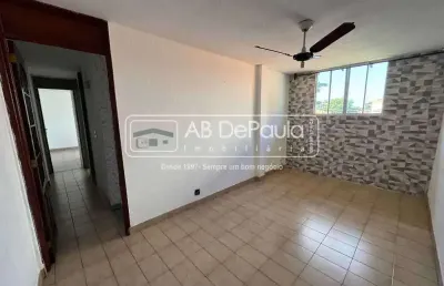 Apartamento com 2 quartos para alugar na rua bernardo de vasconcelos, realengo, rio de janeiro, 50 m2 por r$ 800