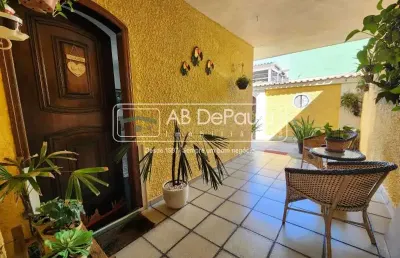 Casa com 3 quartos à venda na rua capistrano, jardim sulacap, rio de janeiro, 290 m2 por r$ 610.000