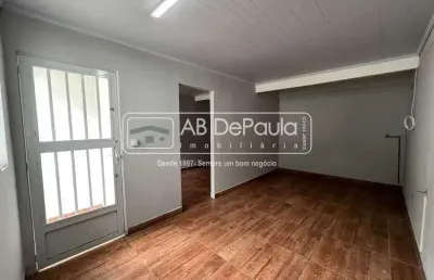 Ponto comercial com 1 sala para alugar na rua euzebio de almeida, jardim sulacap, rio de janeiro, 160 m2 por r$ 2.500