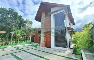 Casa em condomínio fechado com 3 quartos à venda na Avenida Ermelinda Araújo de Lima, 300, Massaguaçu, Caraguatatuba