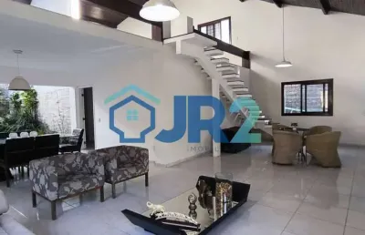 Mansão à venda em candeias – amplitude, conforto e localização estratégica