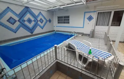 Casa com viabilidade multifamiliar e comercial, ótima construção.