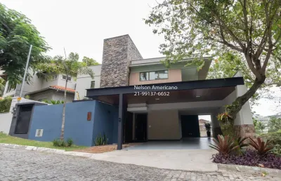 Casa com 4 quartos à venda na Rua Doutor Armando Lopes, 20, Charitas, Niterói