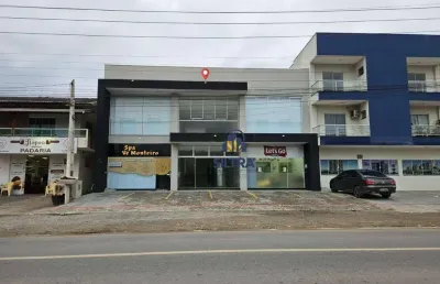 Sala comercial com 150m² sendo 75m² no térreo e 75m² na sobre loja