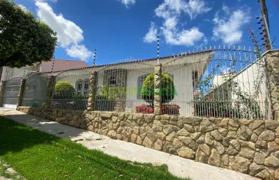 Casa com 3 quartos à venda na Rua Rio Tigre, 82, Jardim Oásis, Maringá