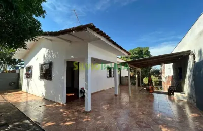 Casa com 3 quartos à venda na Rua Colômbia, 1152, Jardim Alvorada, Maringá