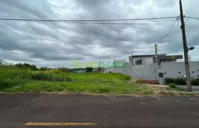 Terreno à venda na Rua Pioneira Sophia Gomes Lacanala, 257, Alto das Grevíleas, Maringá