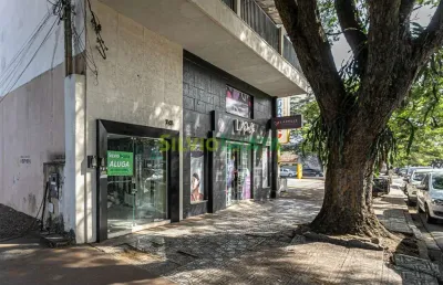 Sala comercial de fundo para locar na avenida cerro azul, próximo ao clube maringá.