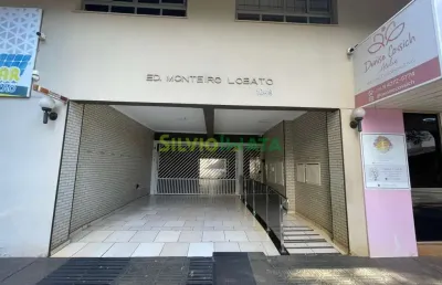 Excelente apartamento no ed. monteiro lobato, semi mobiliado, para morar próximo ao bosque, zona 03.