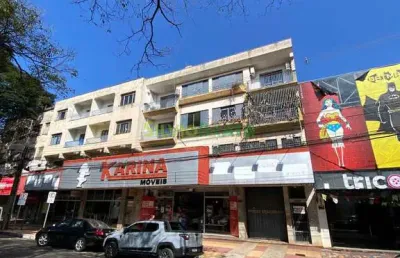 Excelente apartamento 03 quartos e 01 suíte para morar no centro da cidade, avenida brasil.