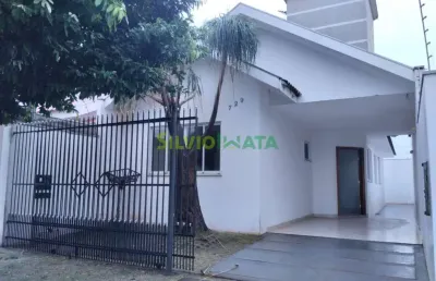 Casa com 3 quartos à venda na Rua Ana Coronado Marquioto, 733, Jardim Paulista III, Maringá