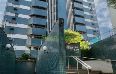 Excelente apartamento de 04 quartos sendo 01 suíte no ed. portal do sol, zona 07.