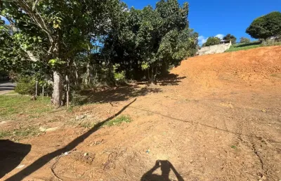 Ótimo terrenono bairro novo horizonte, com 1800 metros quadrados. ótimo para uso residencial ou também comercial.