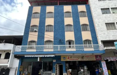 Para você que quer um local de fácil acesso, a 5 minutos da avenida rio branco, com muito, muito comércio, um apartamento no térreo, sem nenhum degrau, com cômodos grandes, duas áreas externas !