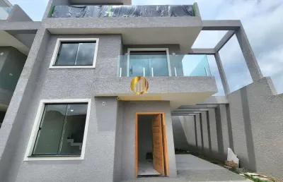 Sobrado triplex não geminado novo com 3 quartos, condomínio fechado pinheirinho e com rooftop