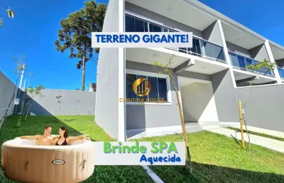 Sobrado de esquina com amplo terreno 3 quartos, jardim espaçoso para ampliação