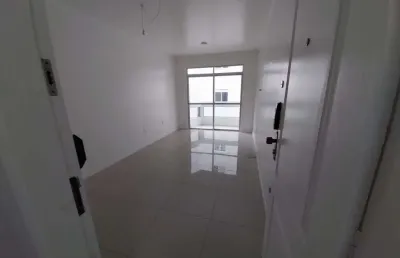 Apartamento com 3 quartos para alugar na avenida desembargador vítor lima, 594, trindade, florianópolis, 73 m2 por r$ 3.800