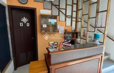 Casa com 3 quartos para alugar na rua manoel severino de oliveira, 22, lagoa da conceição, florianópolis, 350 m2 por r$ 7.800