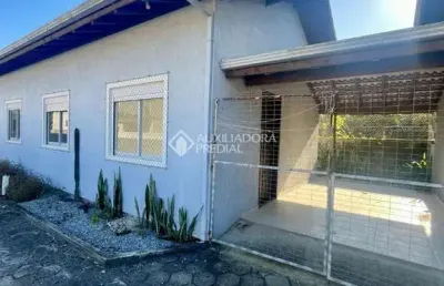 Casa com 2 quartos para alugar na candido manoel pires, 189, campeche, florianópolis, 100 m2 por r$ 3.200