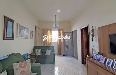 Casa com 3 quartos à venda no Centro, Divinópolis 