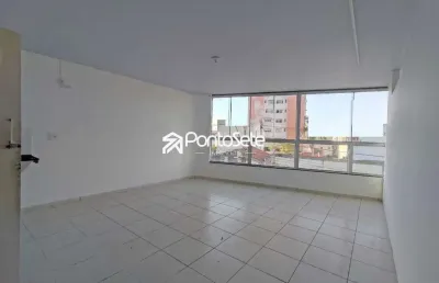 Apartamento com 3 quartos para alugar no Centro, Divinópolis 