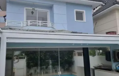 Casa à venda no recreio dos bandeirantes, rio de janeiro-rj: 4 quartos, 2 suítes, 2 salas, 5 banheiros, 2 vagas, 220m²!