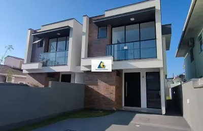 Casa com 3 quartos à venda na Rua Hamilton Ferreira, 239, Areias, São José