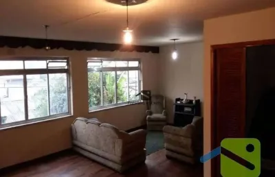 Casa com 3 quartos para alugar na Rua Professor Antônio Filgueiras de Lima, Rio Pequeno, São Paulo