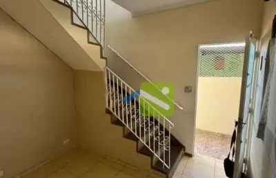 Casa com 3 quartos para alugar na Rua Professora Ana Maria Lélis da Silva, Butantã, São Paulo