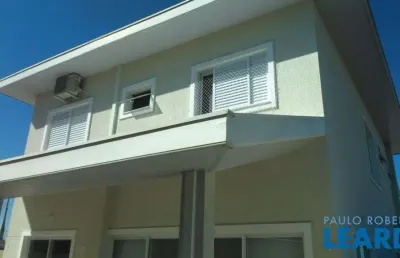 Casa assobradada - condomínio residencial mantiqueira - sp
