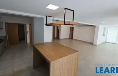 Apartamento com 4 quartos para alugar na Avenida do Tubarão, Jardim Aquárius, São José dos Campos