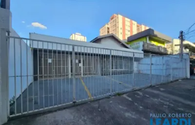 Casa com 5 quartos à venda na Rua José Mattar, Jardim São Dimas, São José dos Campos