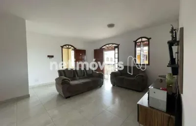 Casa com 3 quartos à venda na Rua Jati, Vila Pérola, Contagem