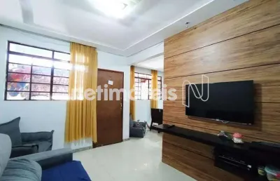 Casa com 3 quartos à venda na Rua Indianópolis, Cachoeirinha, Belo Horizonte