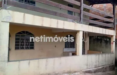 Casa com 3 quartos à venda na Rua Brumadinho, Parque Xangri-Lá, Contagem