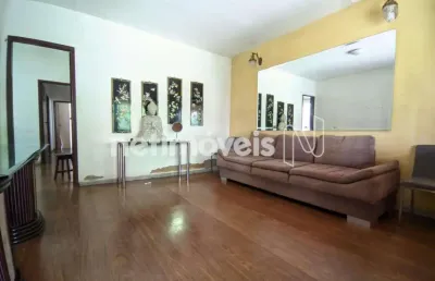 Casa com 3 quartos à venda no Alípio de Melo, Belo Horizonte 