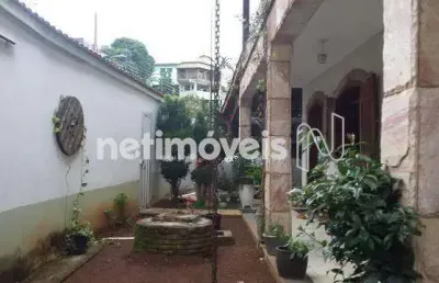 Casa com 4 quartos à venda na Rua Volta Grande, Sagrada Família, Belo Horizonte